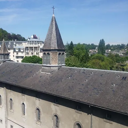 Des Arts Hotel Lourdes