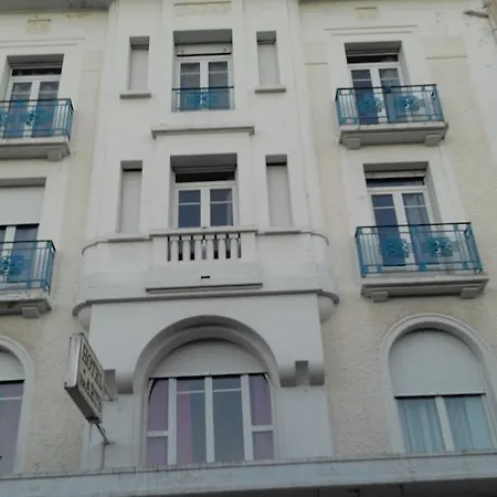 Des Arts Hotel 2*